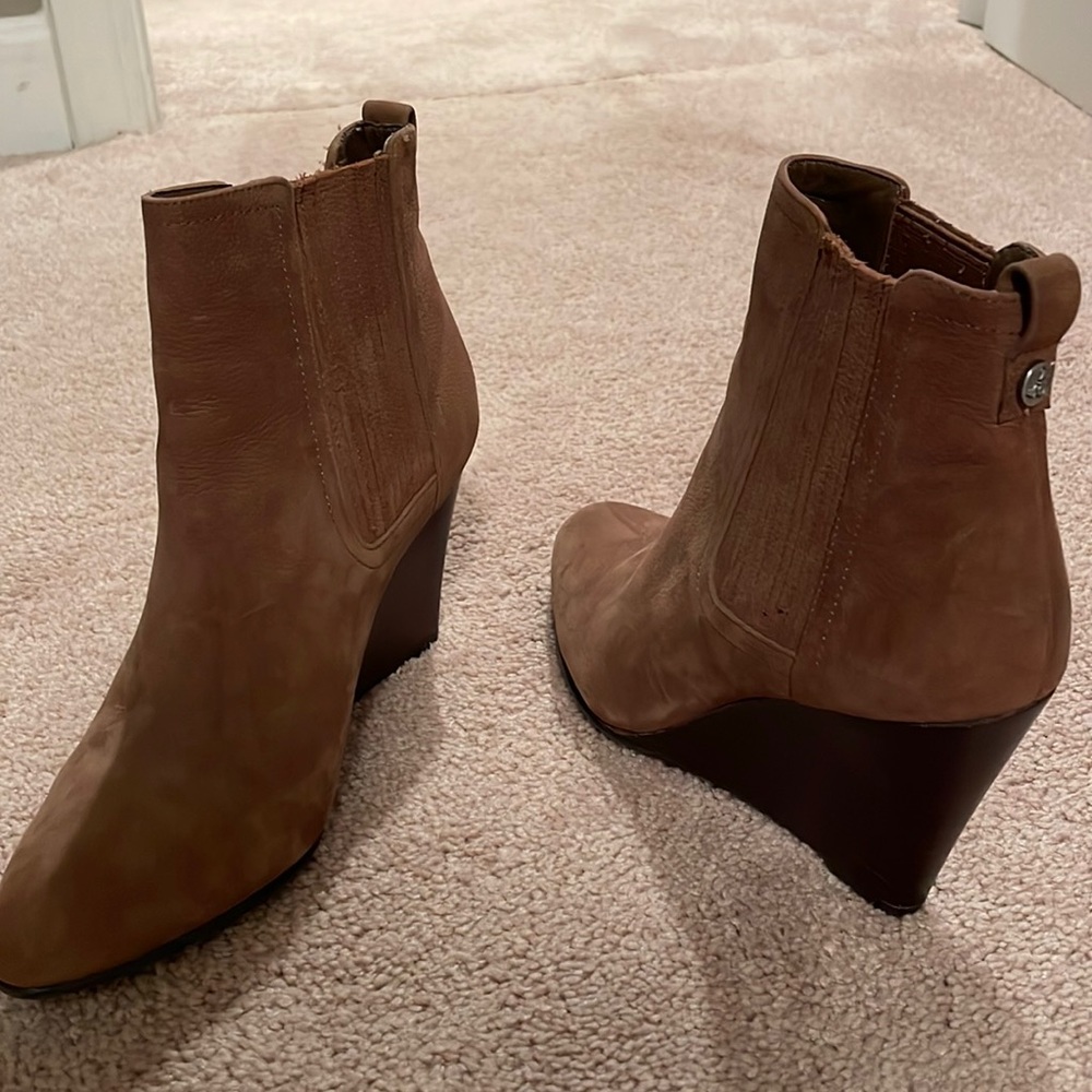 Ankle booties